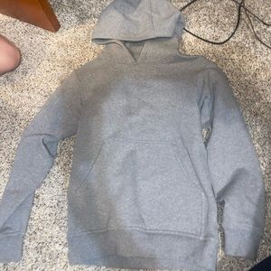 gray lulu lemon sweatshirt